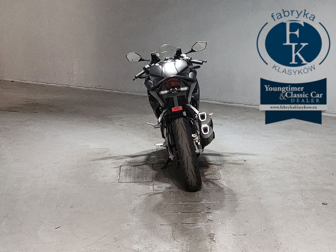 HONDA CBR250RR  - zdjęcie 5