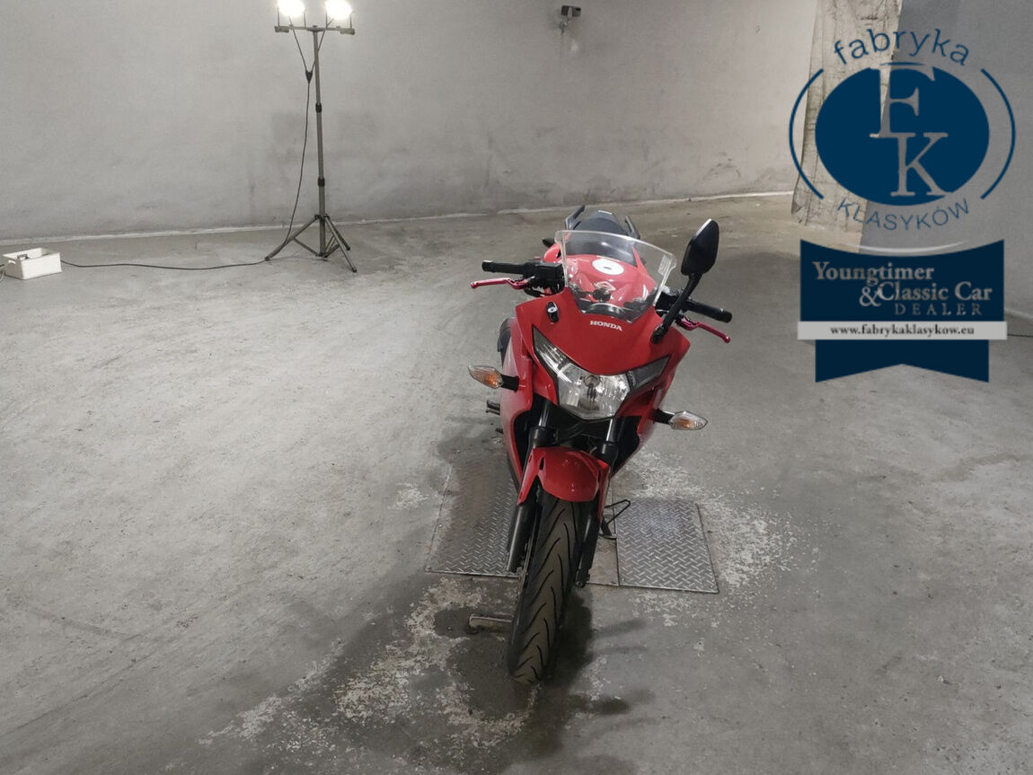 HONDA CBR250R  - zdjęcie 4