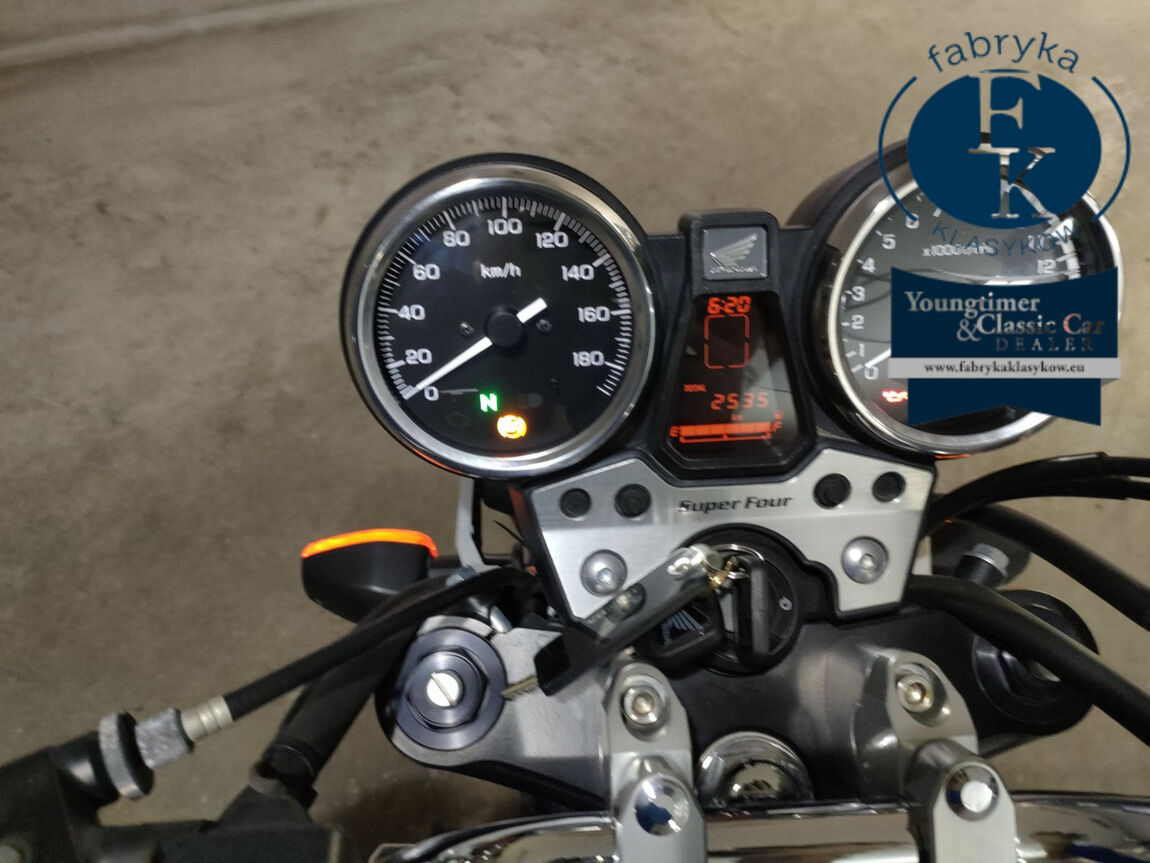 HONDA CB400SFV-4 2021 - zdjęcie 6