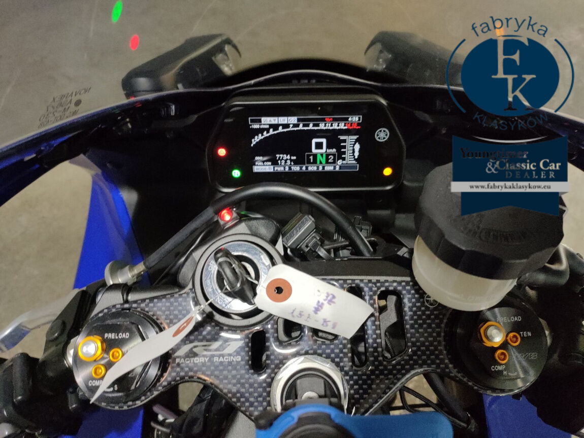YAMAHA YZF-R1 2023 - zdjęcie 6