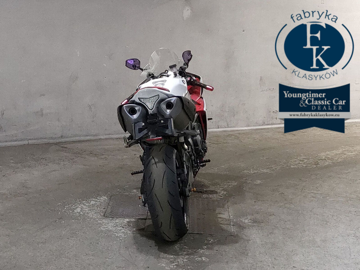 YAMAHA YZF-R1 2011 - zdjęcie 5