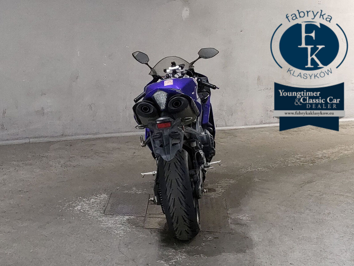 YAMAHA YZF-R1 2010 - zdjęcie 5