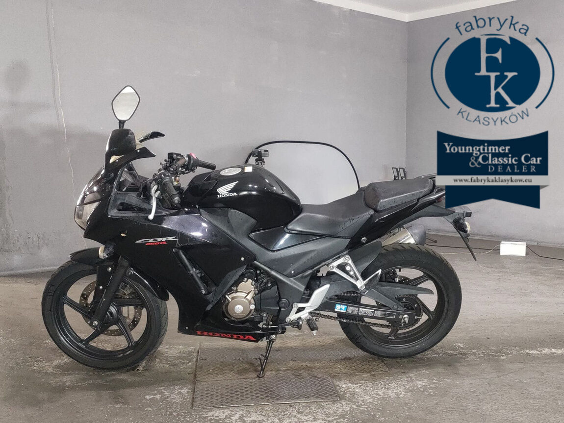 HONDA CBR250R  - zdjęcie 3