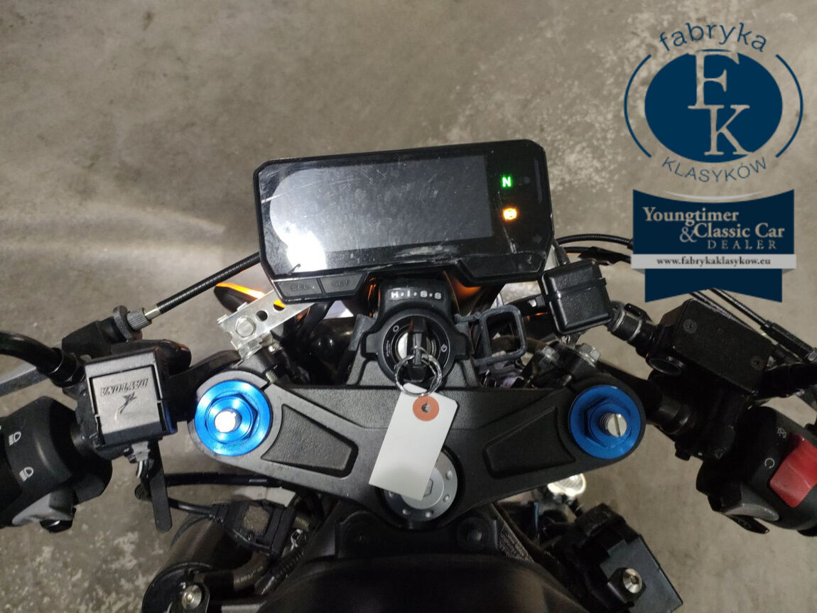 HONDA CBR400R 2022 - zdjęcie 6