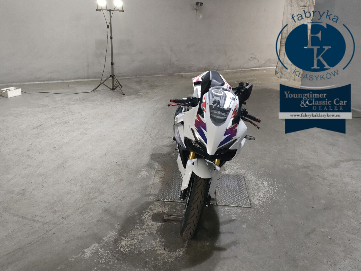 HONDA CBR250RR  - zdjęcie 4