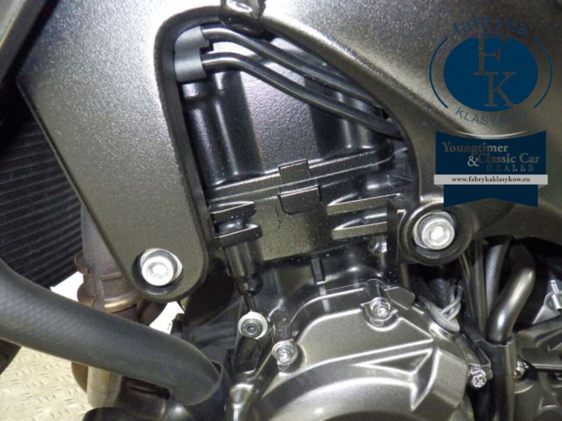 SUZUKI GSX-S1000 2023 - zdjęcie 12