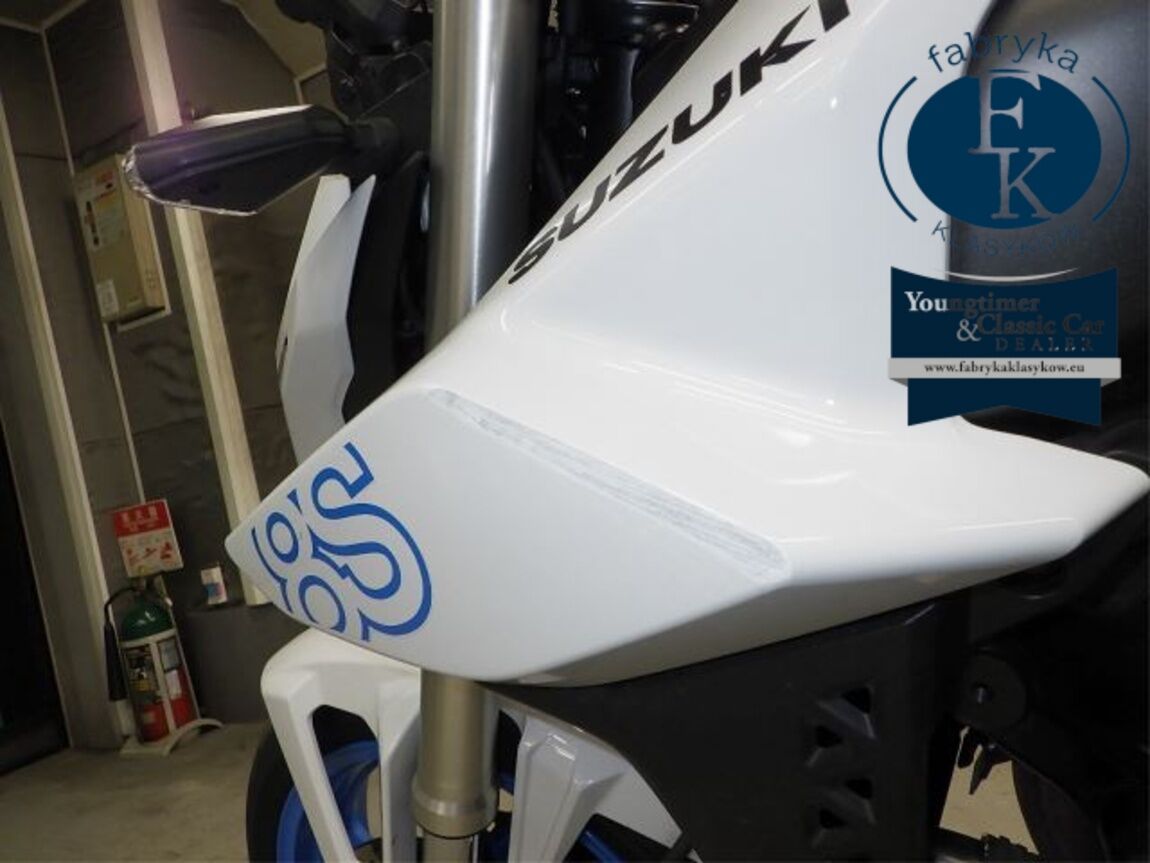 SUZUKI GSX-8S 2024 - zdjęcie 17
