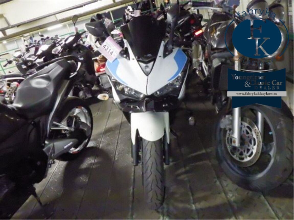 YAMAHA YZF-R25  - zdjęcie 19