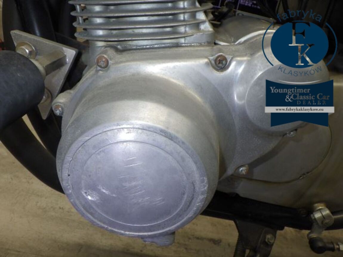 SUZUKI GS750 2022 - zdjęcie 11