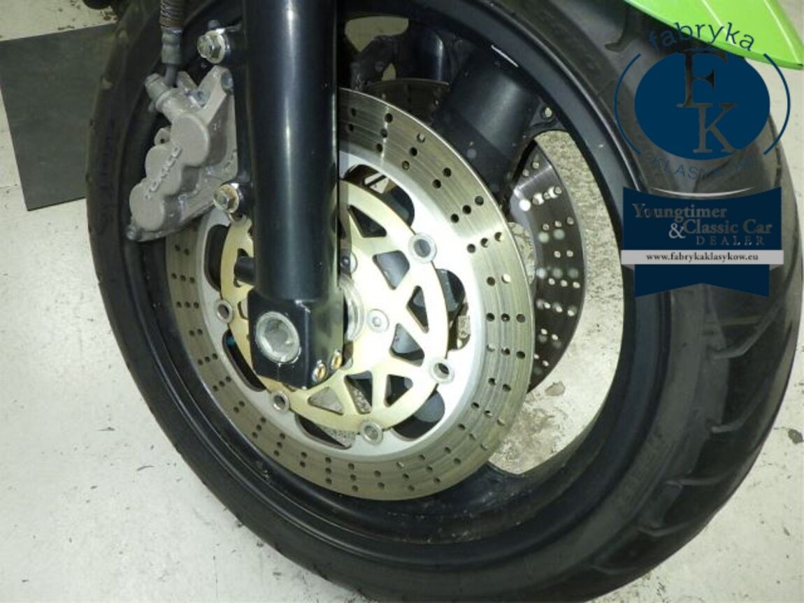 KAWASAKI ZRX1100 1997 - zdjęcie 23