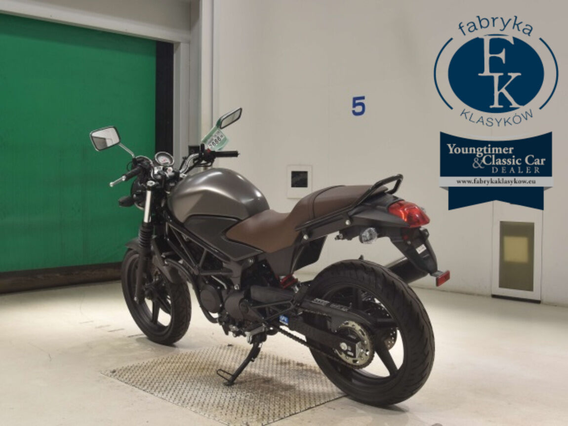 HONDA VTR250-2SE - zdjęcie 7