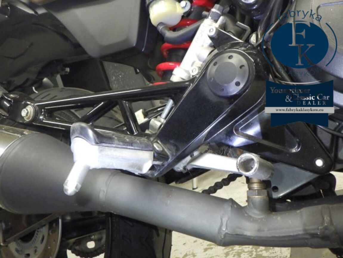 HONDA VTR250-2SE - zdjęcie 32