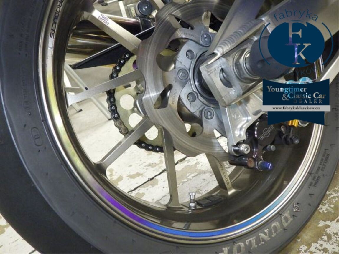 SUZUKI GSX1300R HAYABUSA 2006 - zdjęcie 30