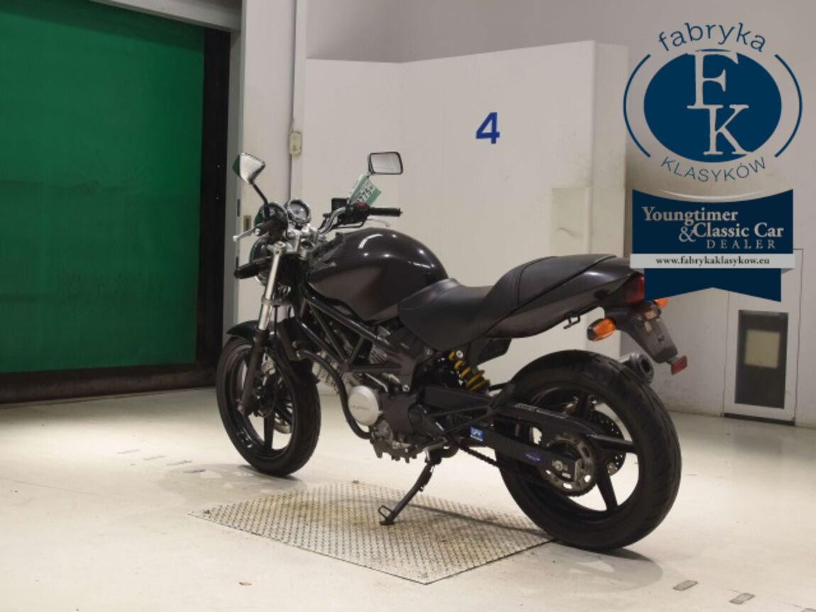 HONDA VTR250  - zdjęcie 7