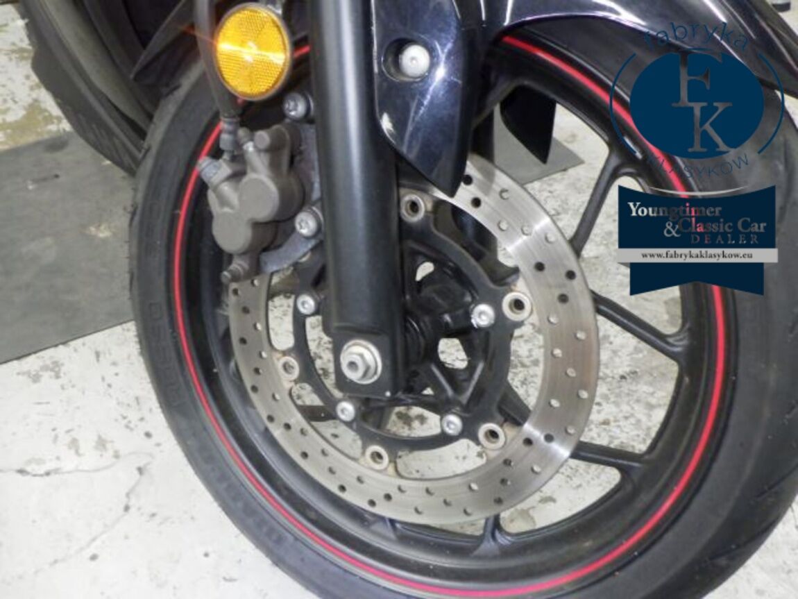 YAMAHA YZF-R25  - zdjęcie 23