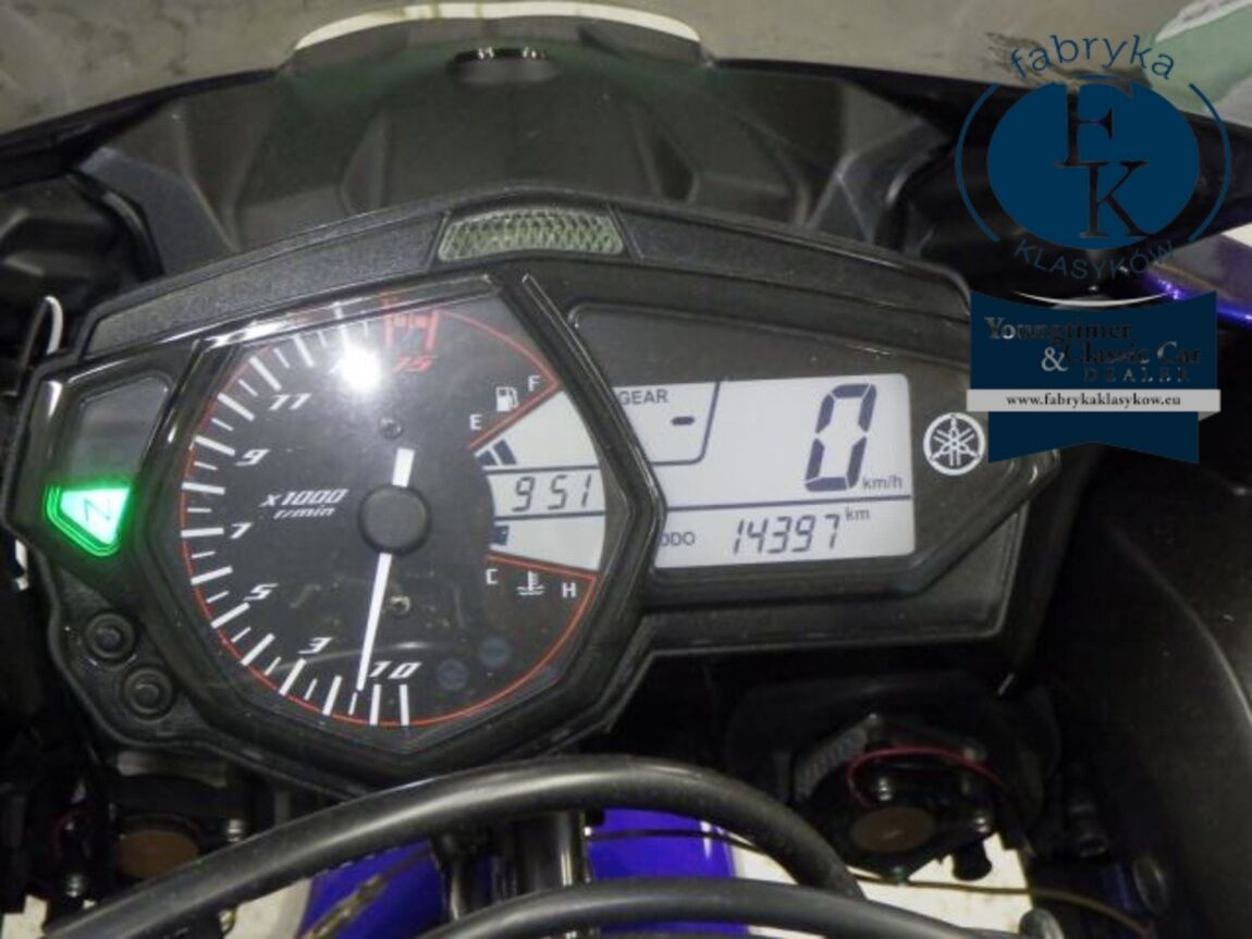 YAMAHA YZF-R25  - zdjęcie 14