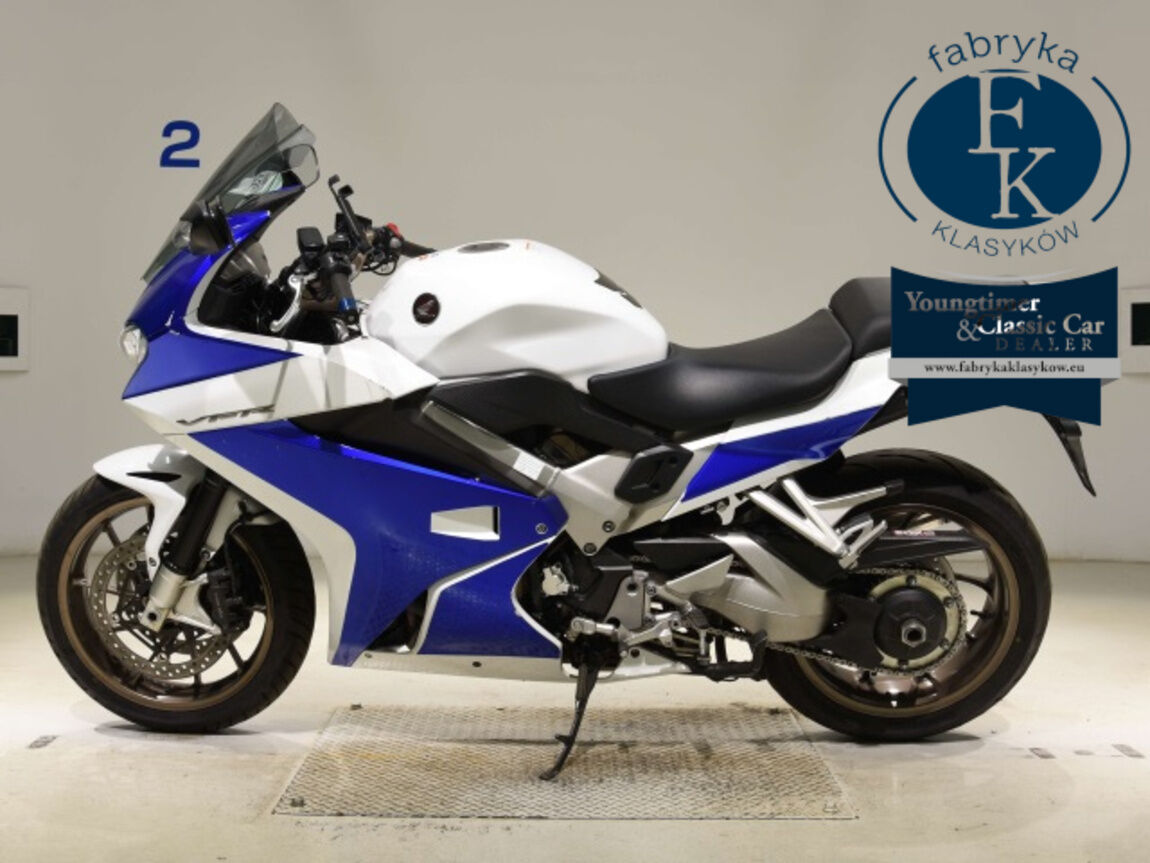 HONDA VFR800F 2015 - zdjęcie 3