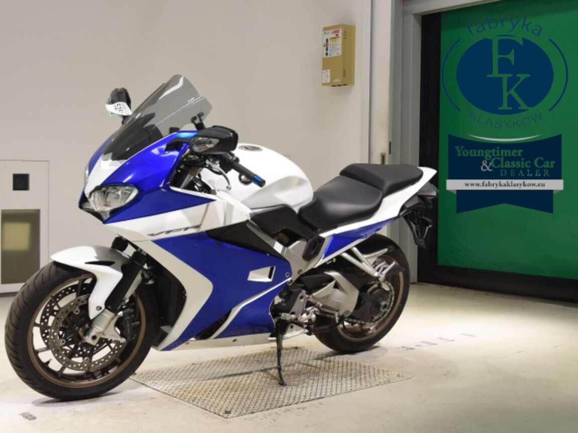 HONDA VFR800F 2015 - zdjęcie 5