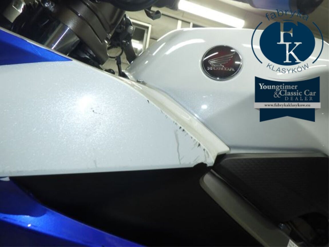 HONDA VFR800F 2015 - zdjęcie 17
