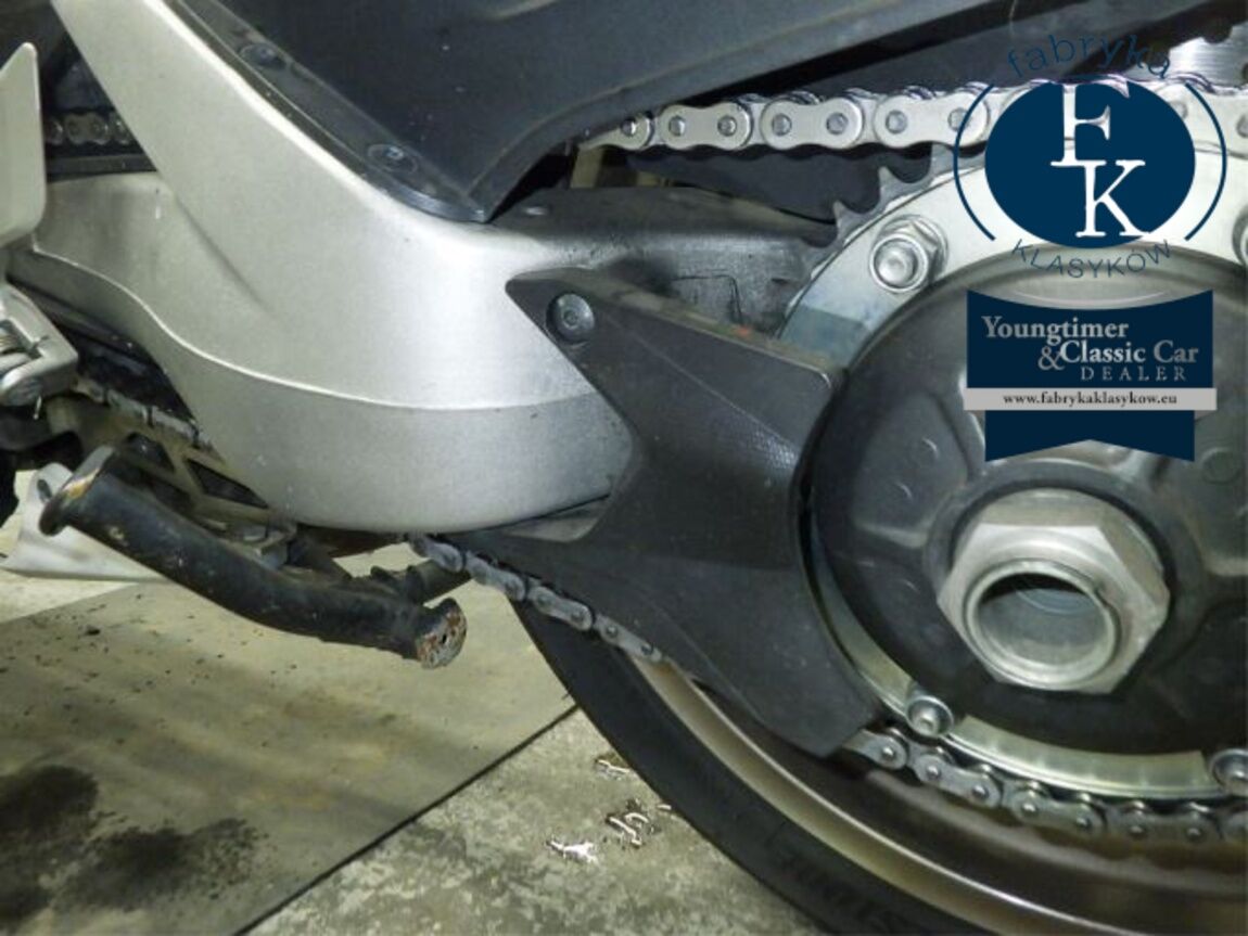 HONDA VFR800F 2015 - zdjęcie 25
