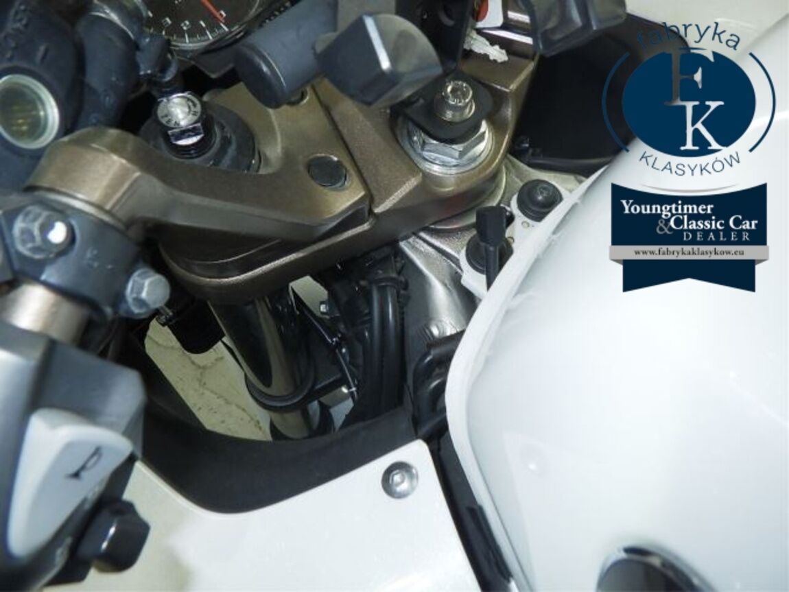 HONDA VFR800F 2015 - zdjęcie 30