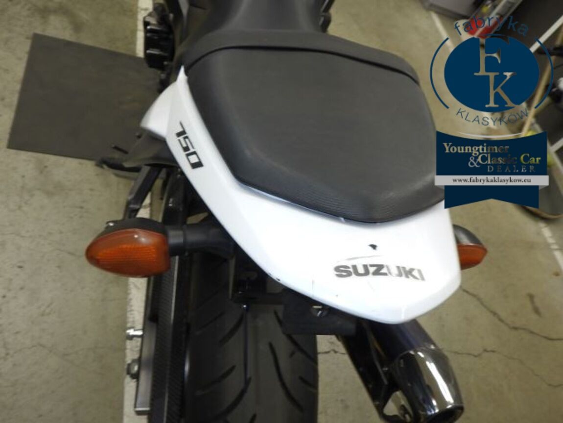 SUZUKI GSR750A 2013 - zdjęcie 20