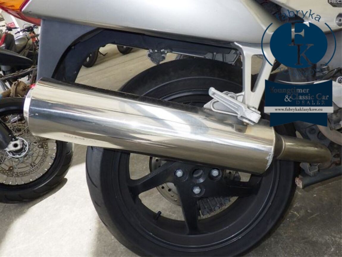 HONDA VFR800 2000 - zdjęcie 10