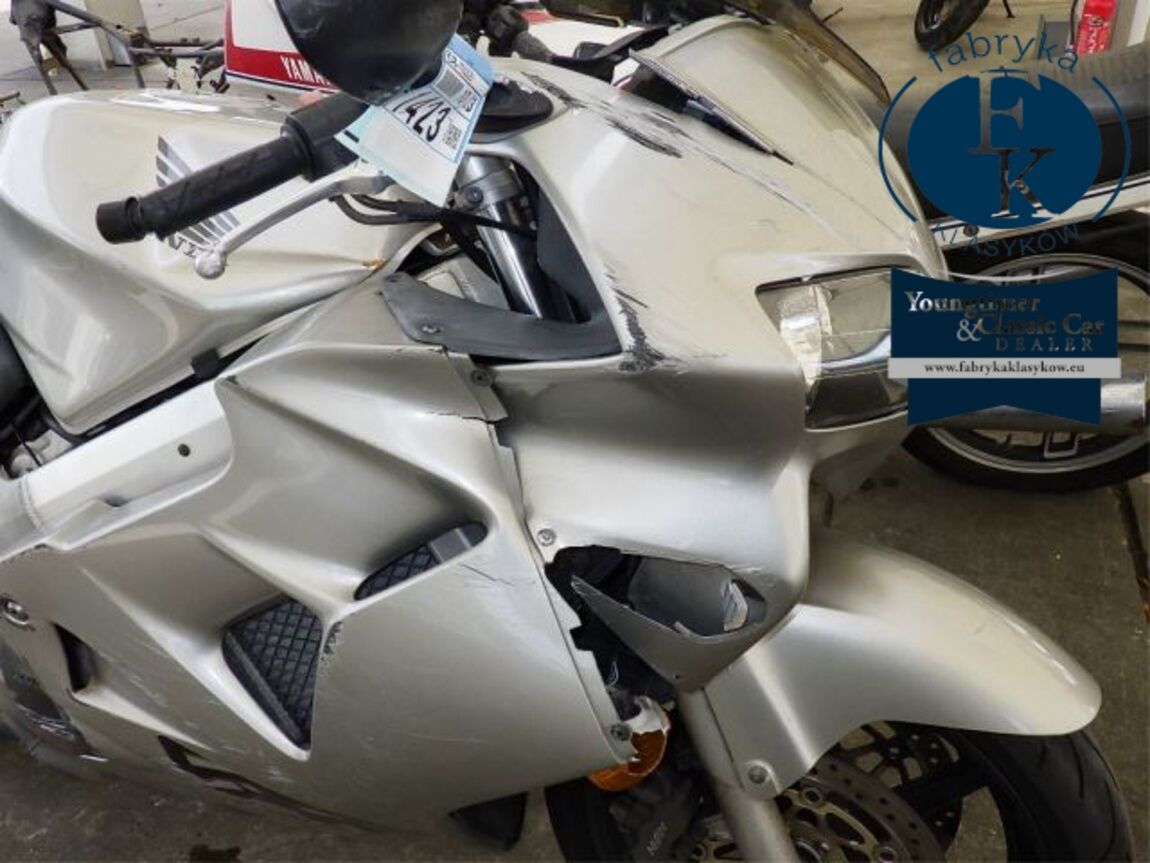 HONDA VFR800 2000 - zdjęcie 13