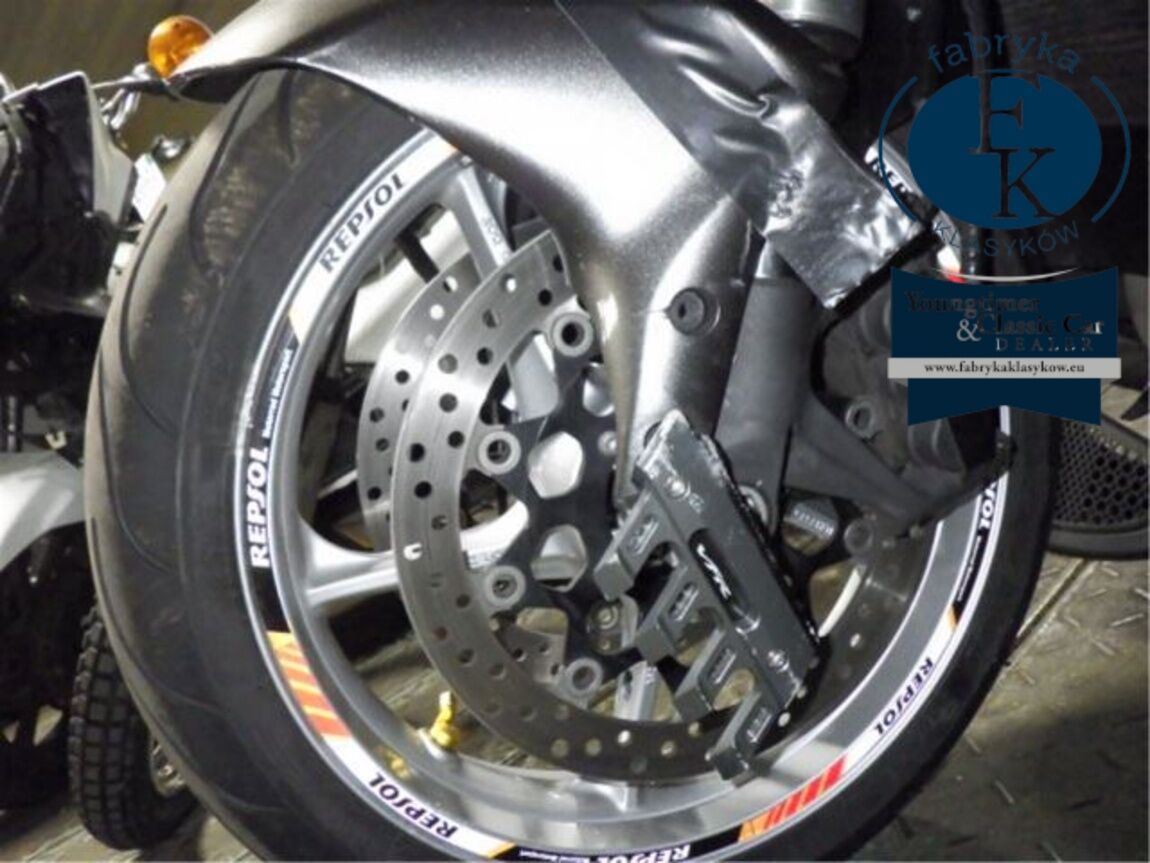 HONDA VFR1200F 2012 - zdjęcie 17