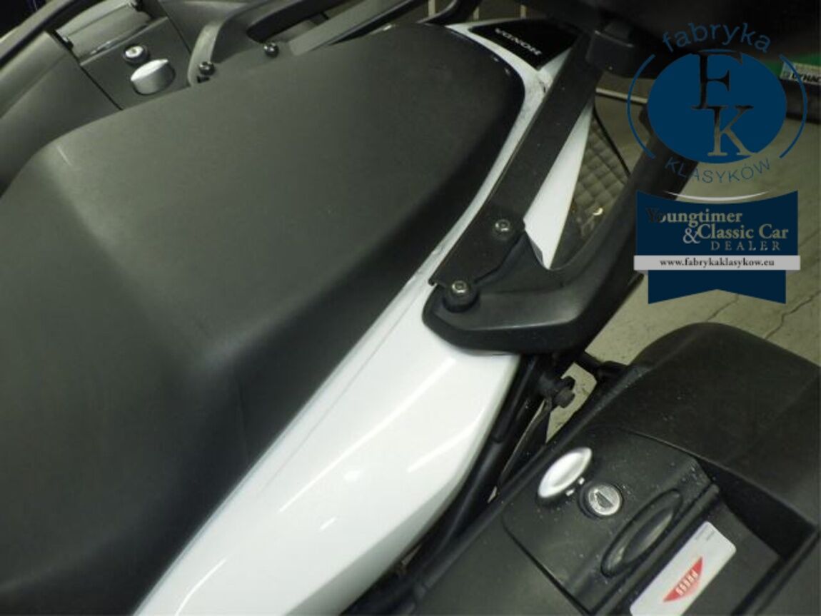 HONDA VFR800 ABS 2009 - zdjęcie 19