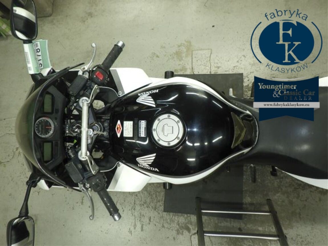 HONDA VFR800 ABS 2009 - zdjęcie 32