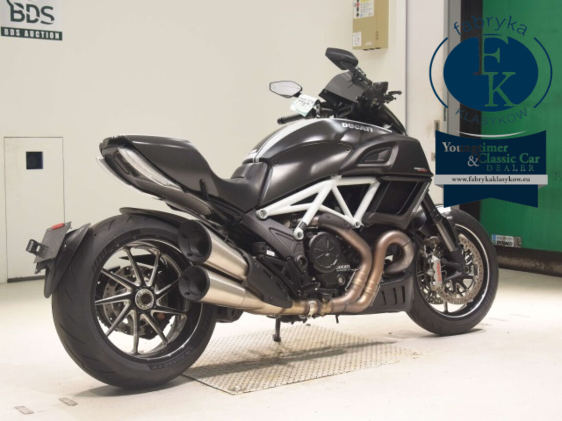 DUCATI DIAVEL CARBON 2017 - zdjęcie 6