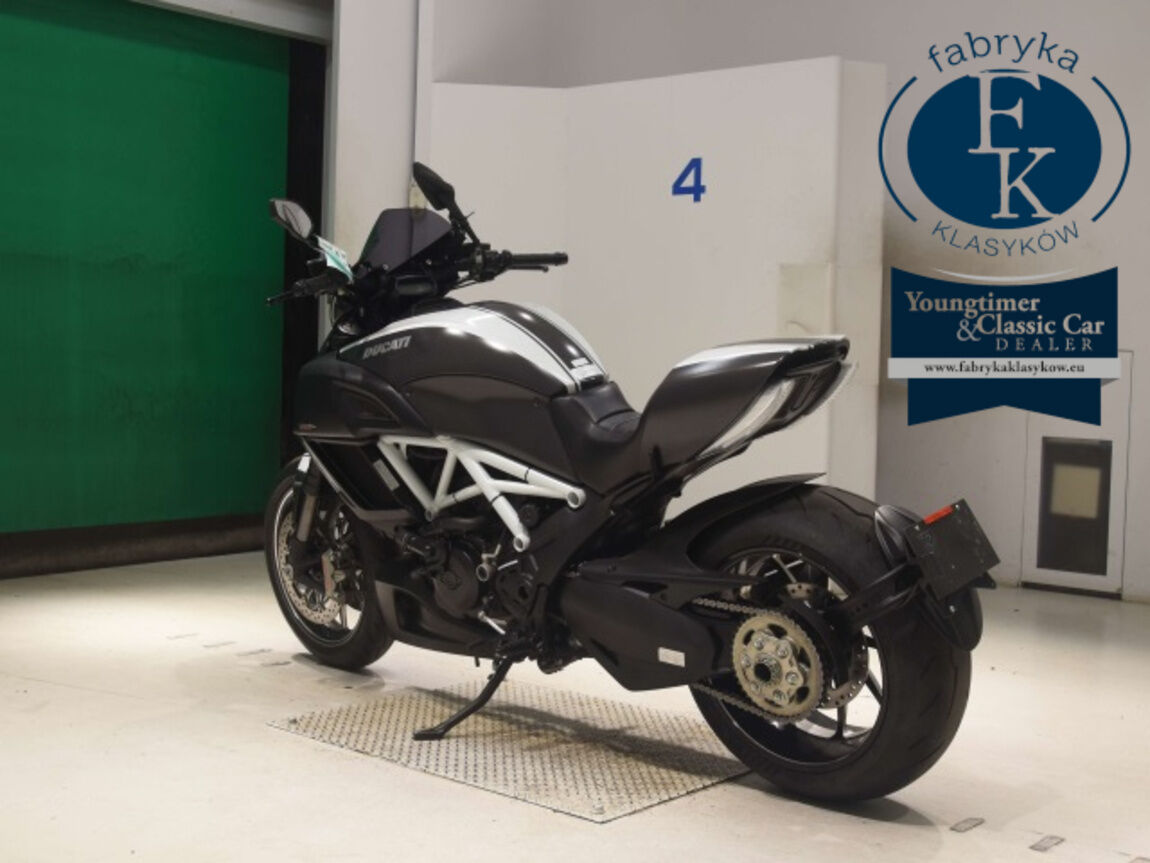 DUCATI DIAVEL CARBON 2017 - zdjęcie 7