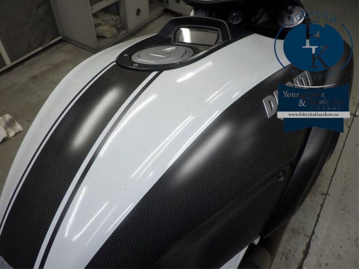 DUCATI DIAVEL CARBON 2017 - zdjęcie 20
