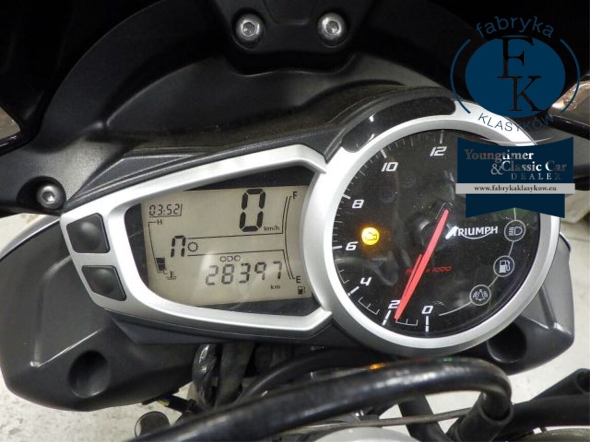 TRIUMPH STREET TRIPLE R 2014 - zdjęcie 16