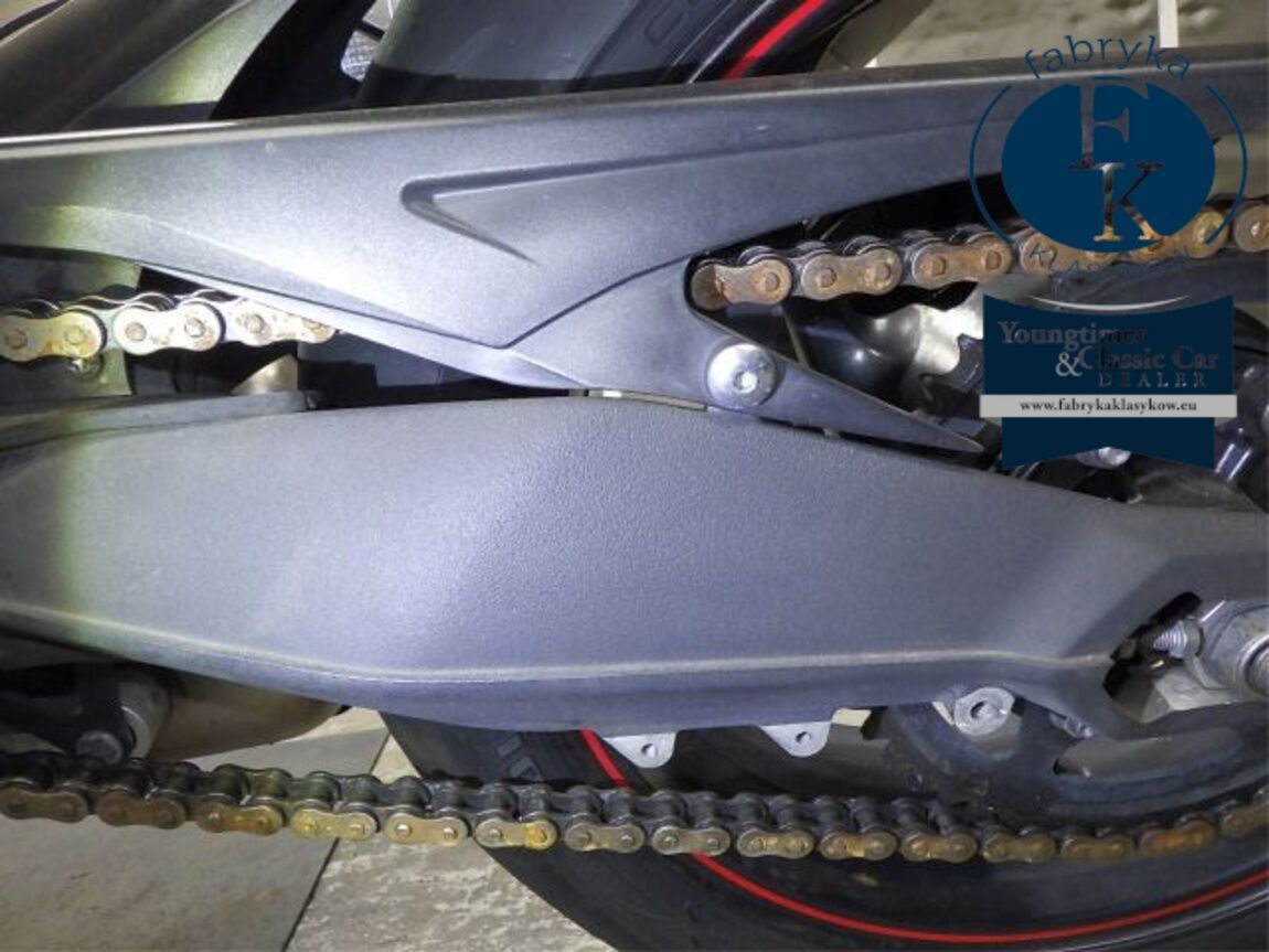 TRIUMPH STREET TRIPLE R 2014 - zdjęcie 25