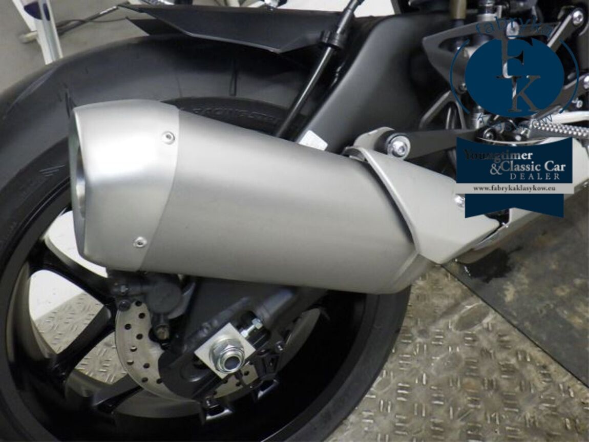 YAMAHA YZF-R1 2026 - zdjęcie 15
