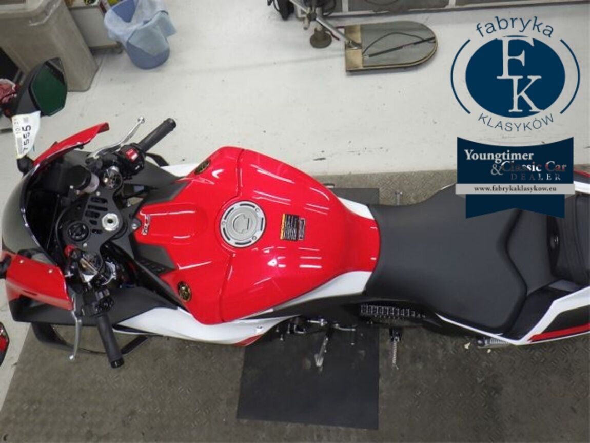 YAMAHA YZF-R1 2026 - zdjęcie 32