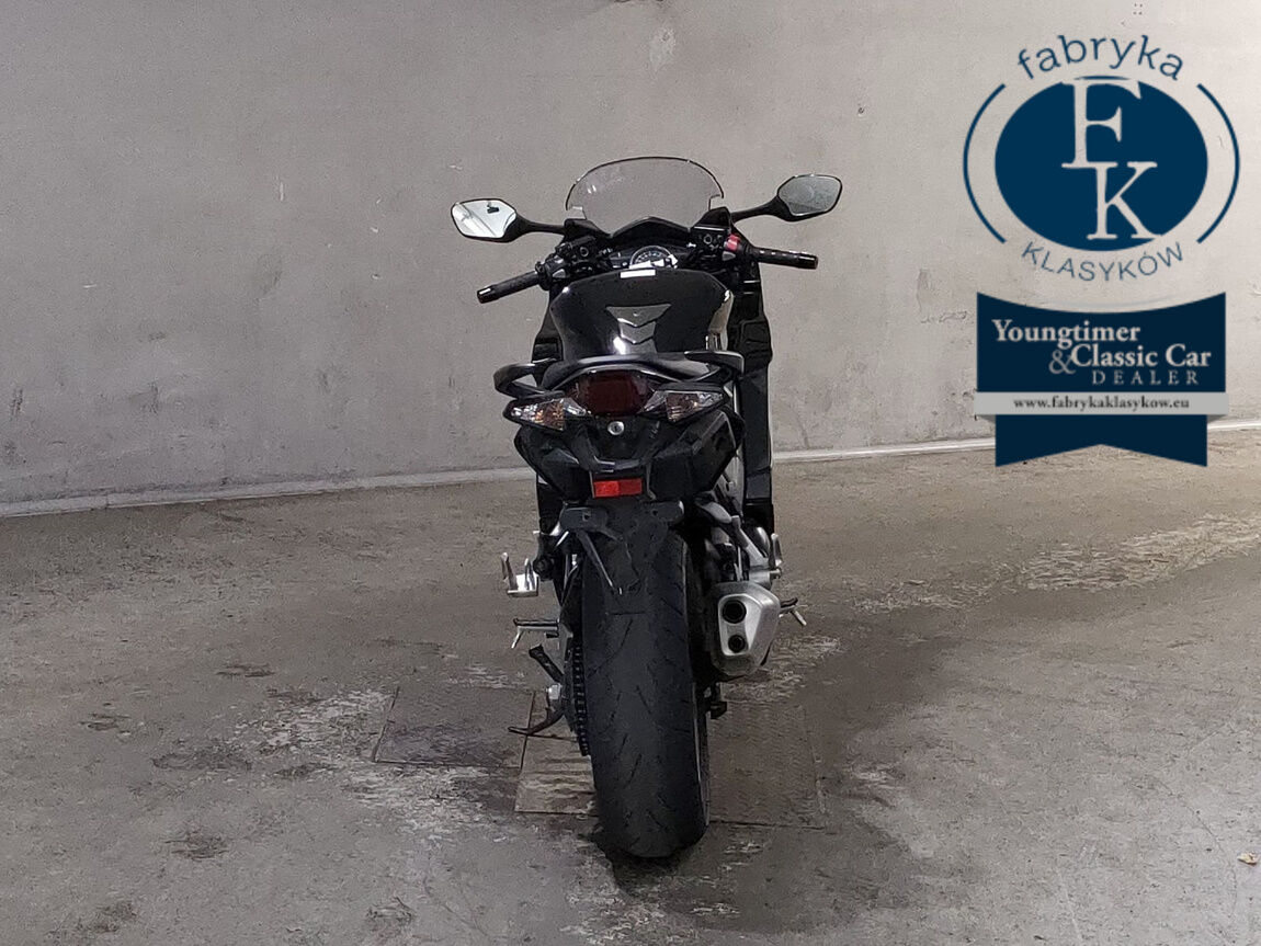 HONDA VFR800F 2018 - zdjęcie 5