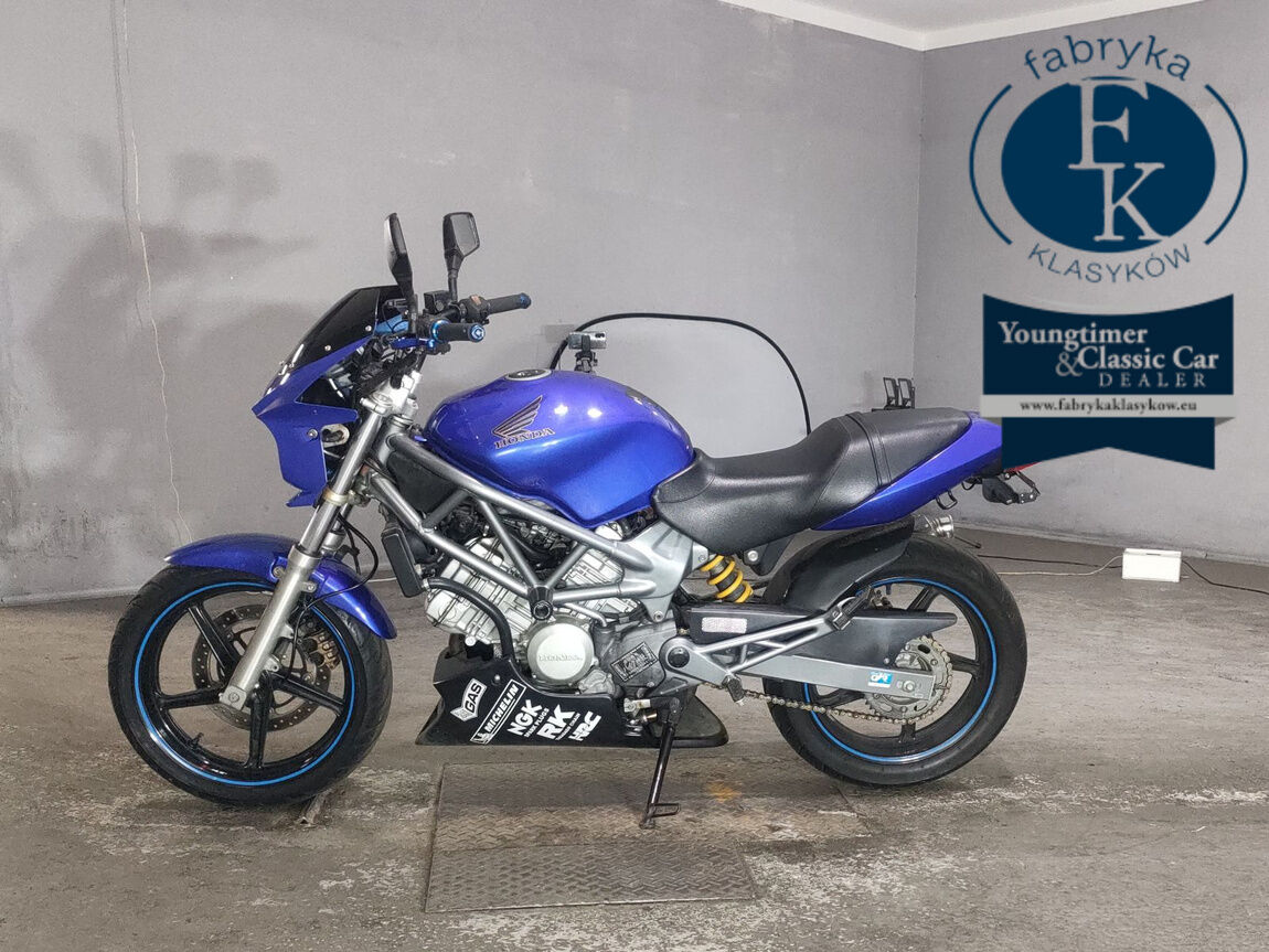 HONDA VTR250 - zdjęcie 3