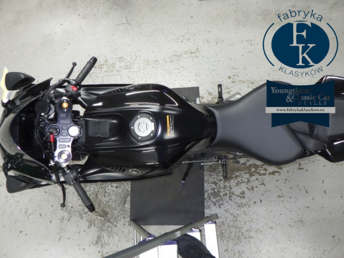 YAMAHA YZF-R7-2 2024 - zdjęcie 8