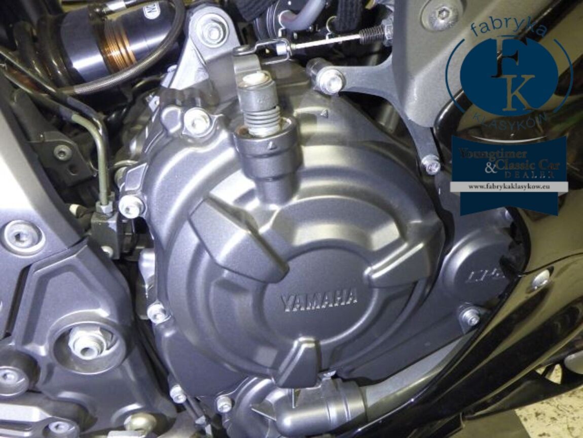 YAMAHA YZF-R7-2 2024 - zdjęcie 12