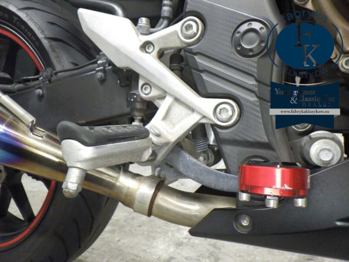 HONDA CBR400R ABS 2017 - zdjęcie 30