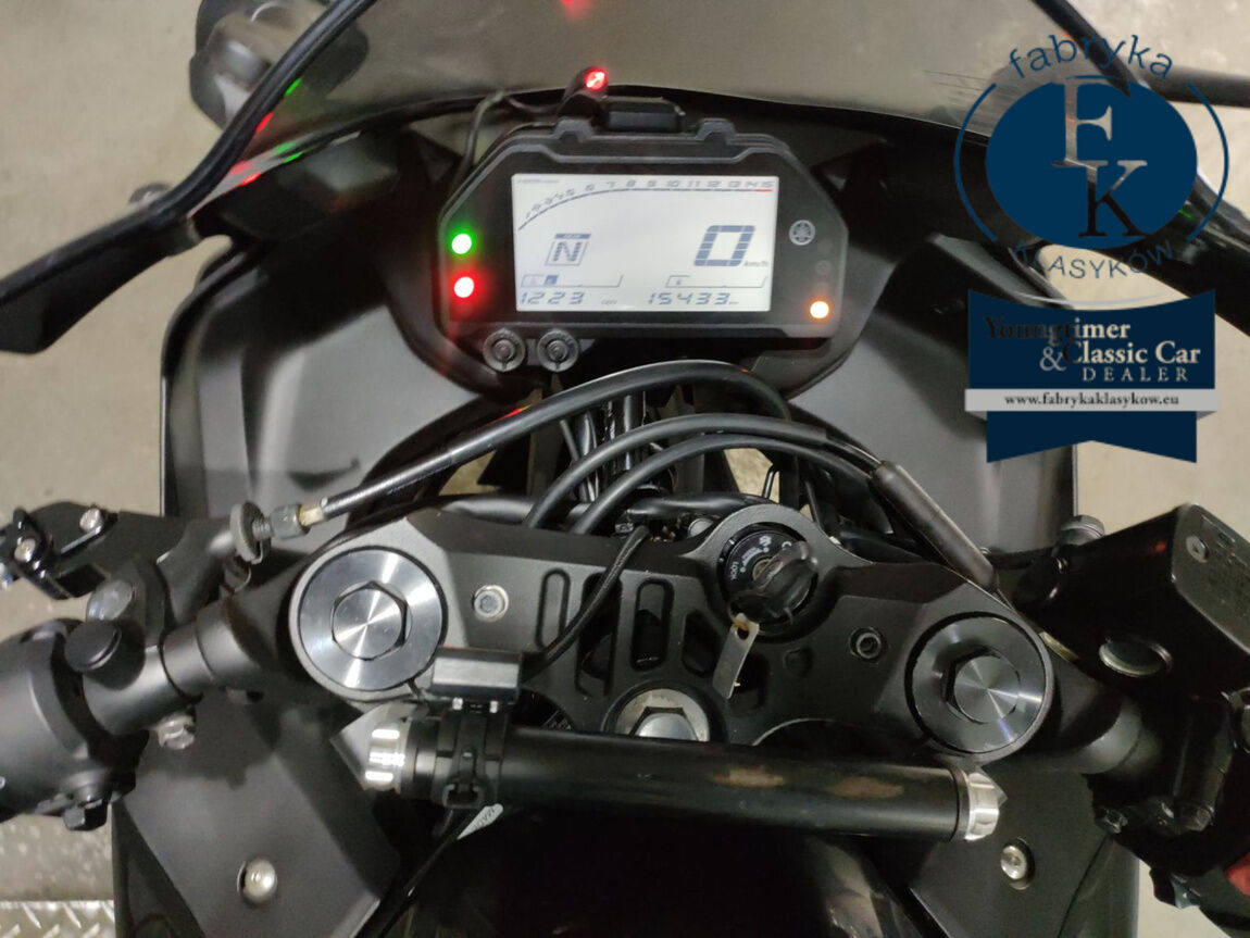 YAMAHA YZF-R25  - zdjęcie 6