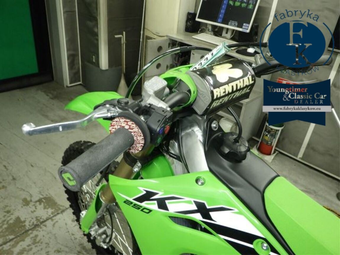 KAWASAKI KX250 - zdjęcie 21