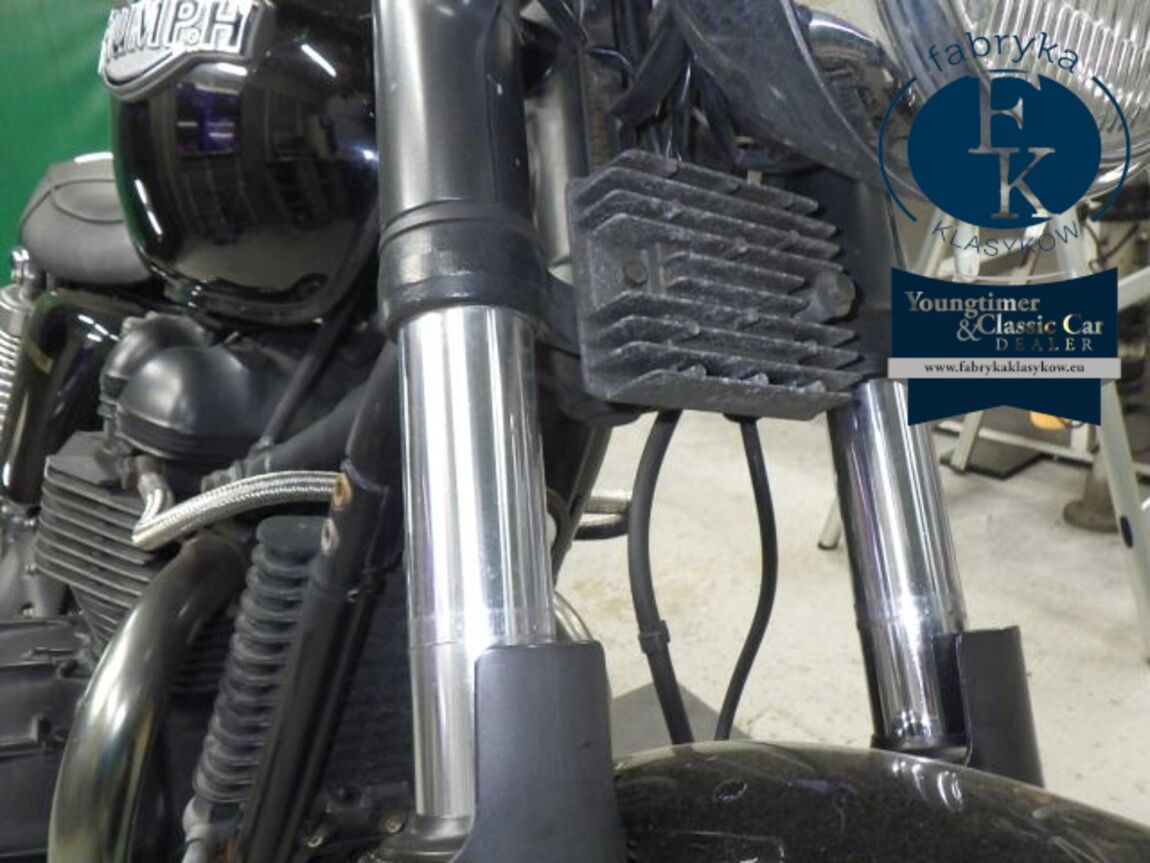 TRIUMPH BONNEVILLE 2004 - zdjęcie 23