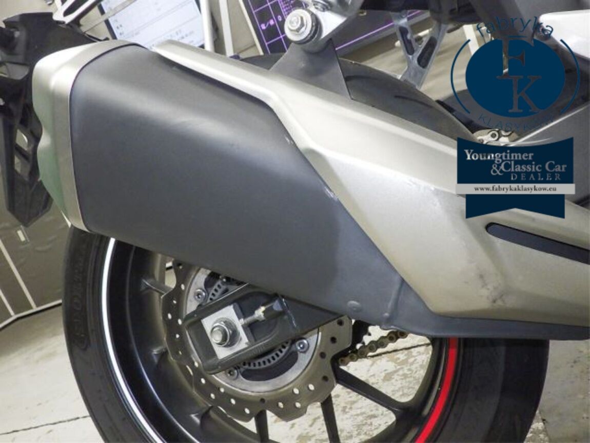 HONDA CBR400R-2 2020 - zdjęcie 15
