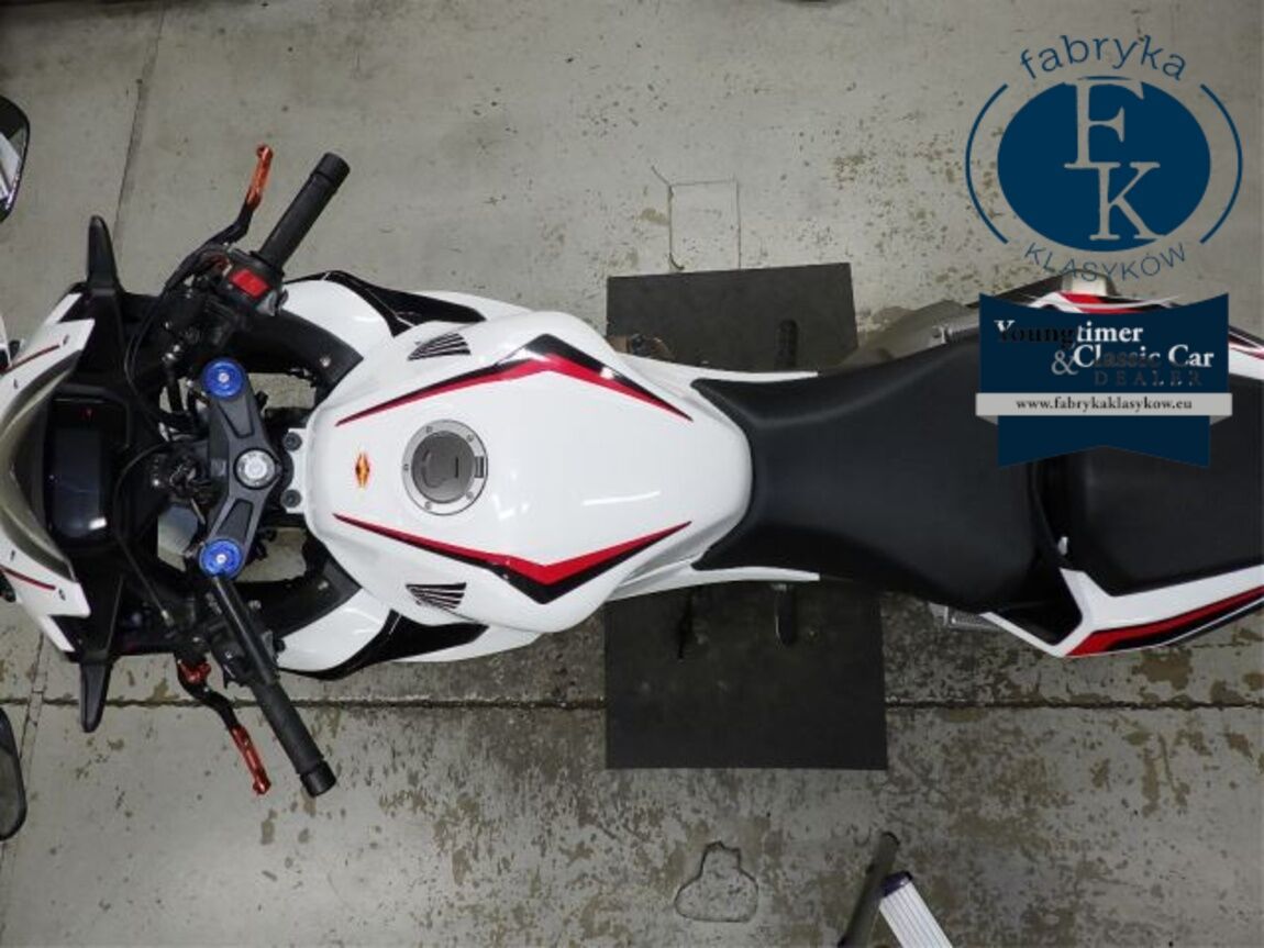 HONDA CBR400R-2 2020 - zdjęcie 32
