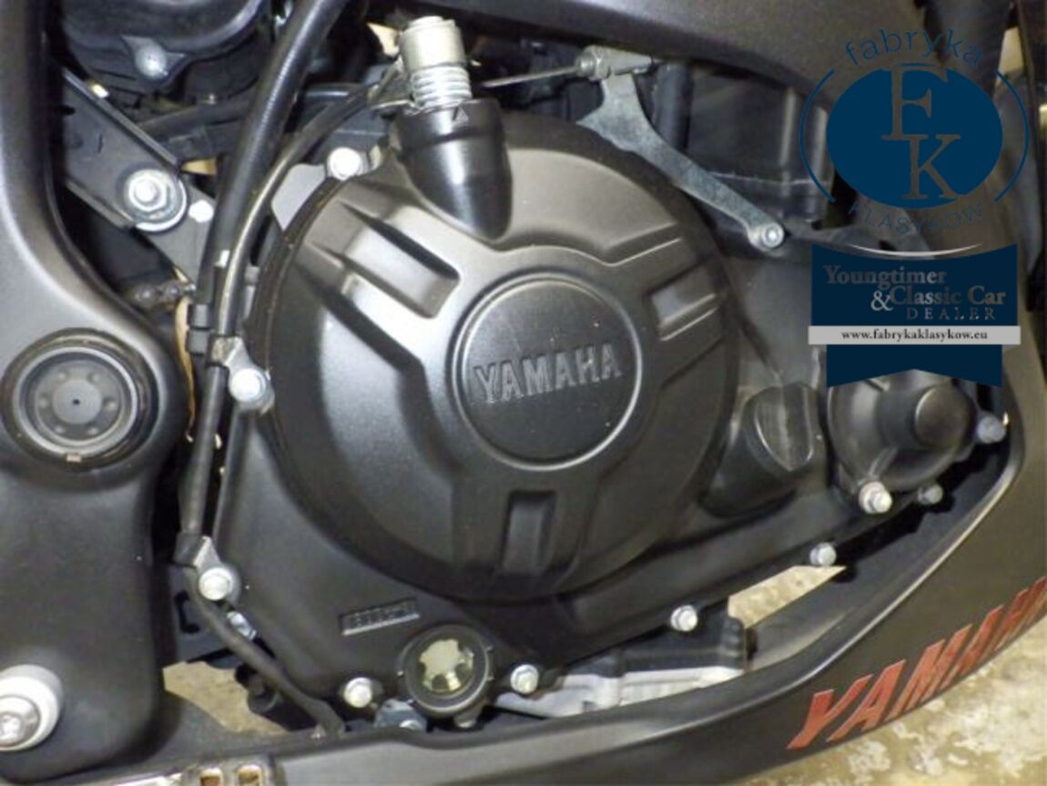 YAMAHA YZF-R25  - zdjęcie 9