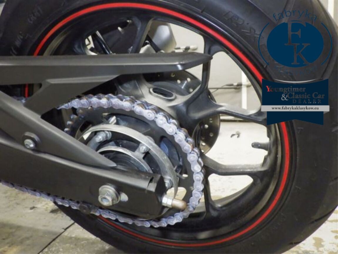 YAMAHA YZF-R25  - zdjęcie 25